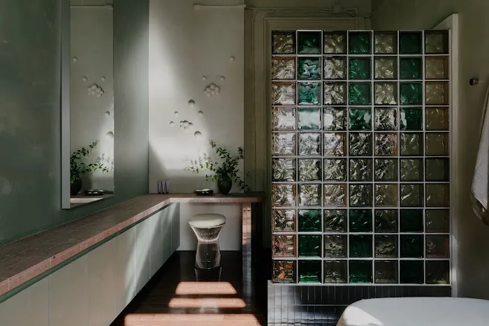 Blue Nomad Picture 3