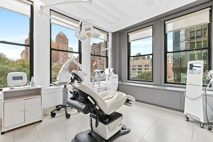 UnionDerm - Union Square Picture 2