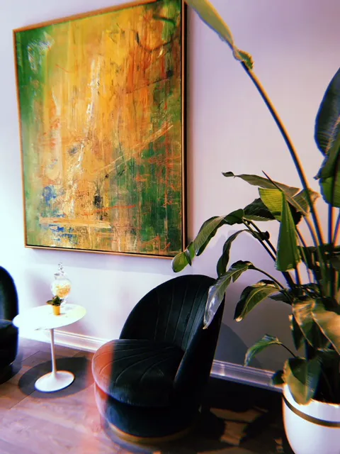 Center Aesthetic & Dermatology Picture 5