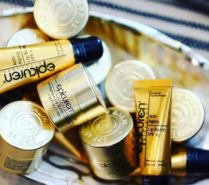 Astute Aesthetics Picture 8