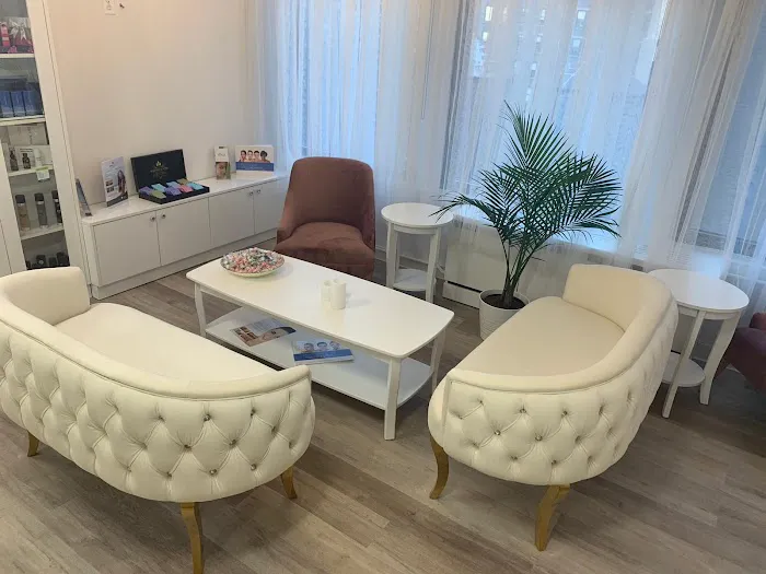 Face Glow Skincare & Laser Picture 6