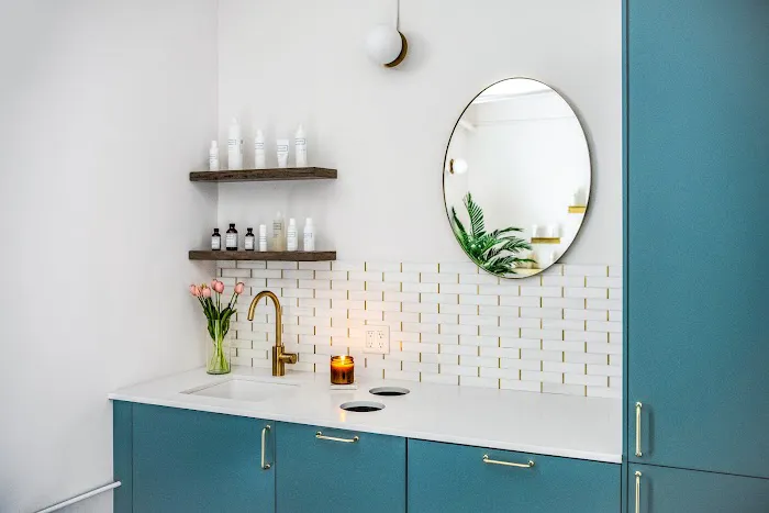 LAZ Skincare Clinic Picture 2