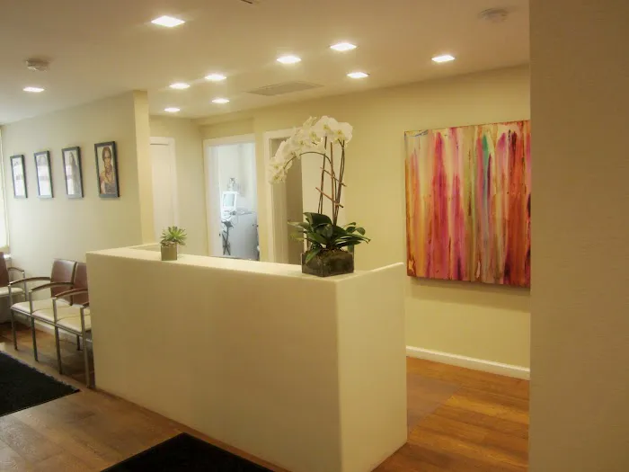 Madfes Aesthetic Medical Center Picture 2