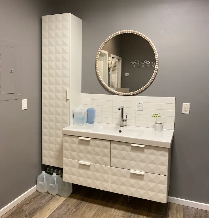 Vicky Skincare Lounge/경락/얼굴축소(face reduction)/acne/Anti-Aging skin care/ Facial Recovery Treatment Picture 9