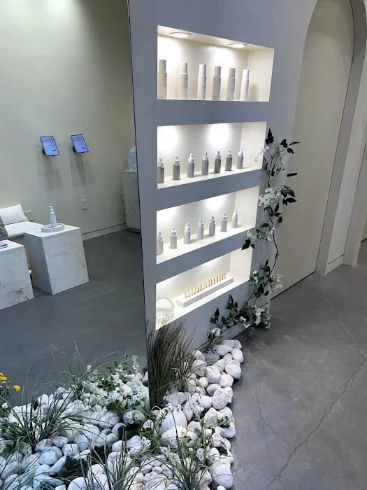 Skin Supply Skincaring Studios Picture 9