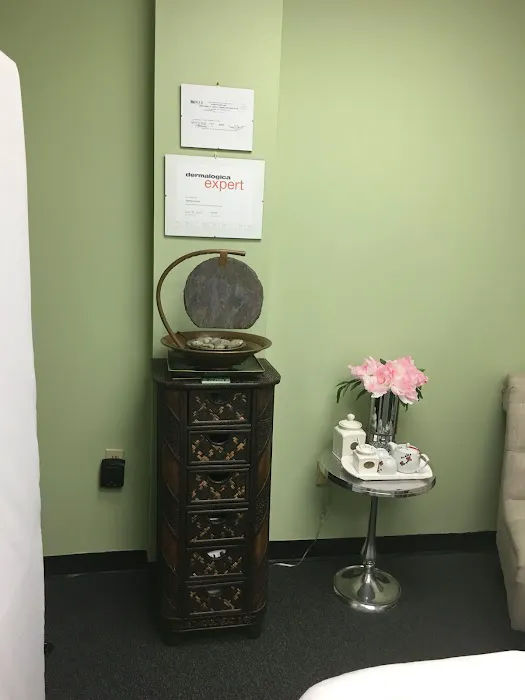 Jeunesse Skincare Center Picture 5