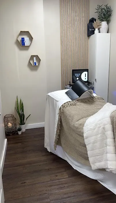 complexions beauty bar Picture 6