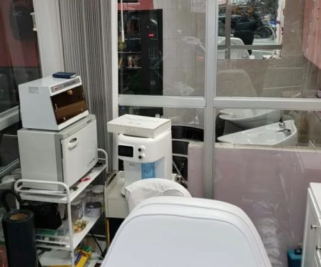 Glam Squad Beauty Bar