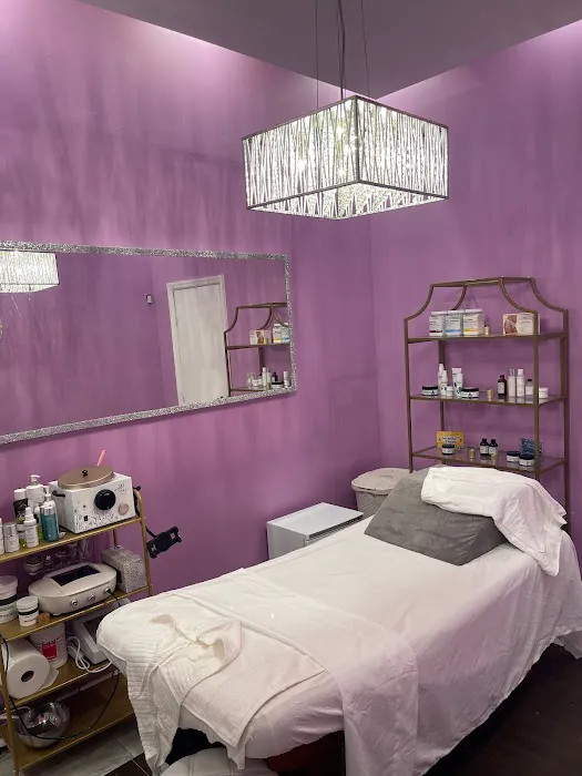 Grace & Glamour Beauty Bar, LLC Picture 3