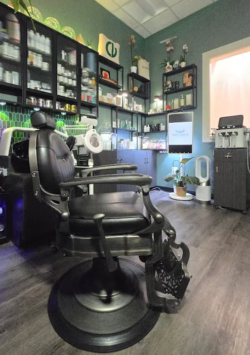 PRISM & SHEAR GROOMING ATELIER Picture 9