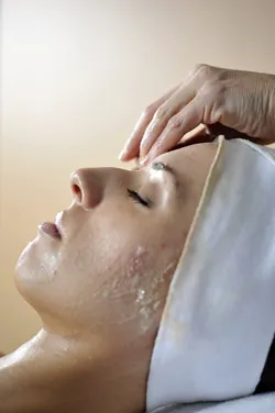 Jennifer Fond, licensed Esthetician in NY & CT Picture 2