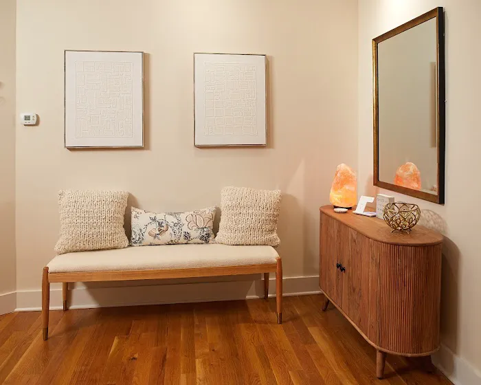 D.Lorraine Aesthetics LLC Picture 5