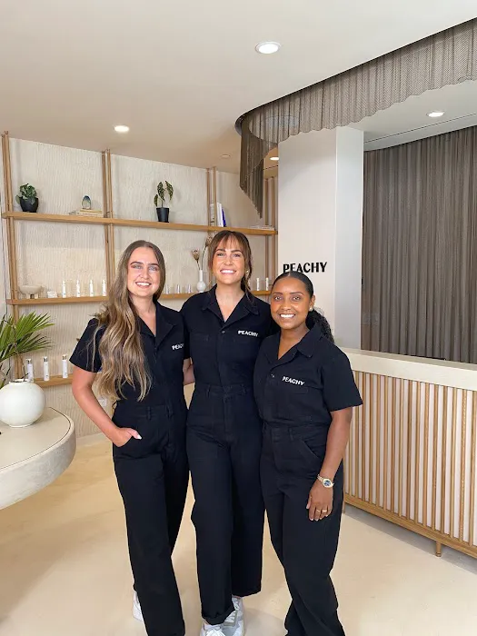 Peachy Williamsburg Picture 6