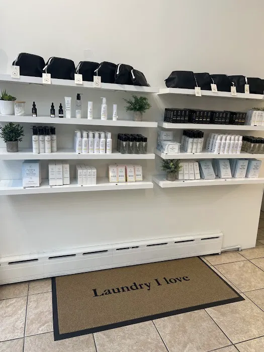 Skin Laundry - Williamsburg Picture 1