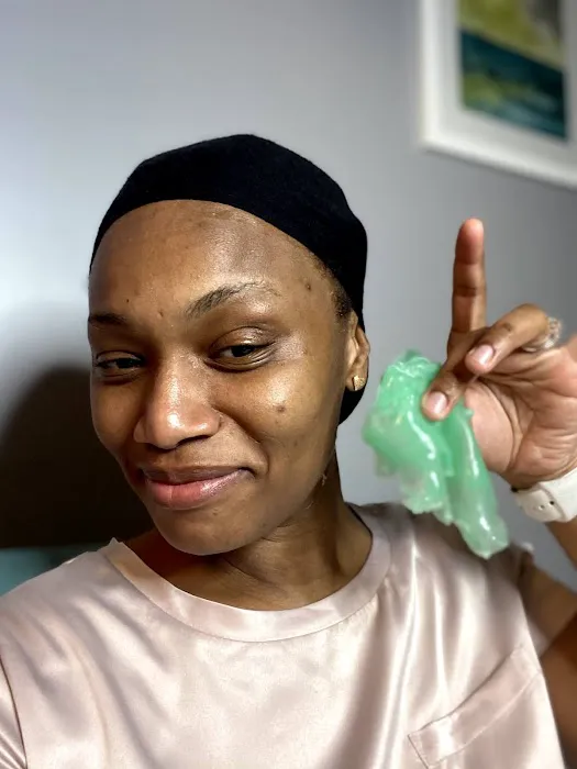 Full Frontal Beauty & Esthetics Picture 1