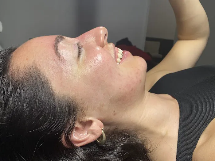 Full Frontal Beauty & Esthetics Picture 4