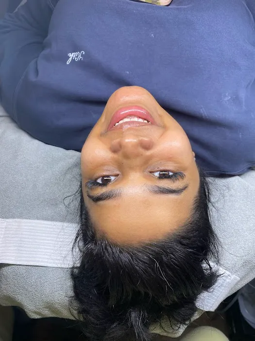 Full Frontal Beauty & Esthetics Picture 3