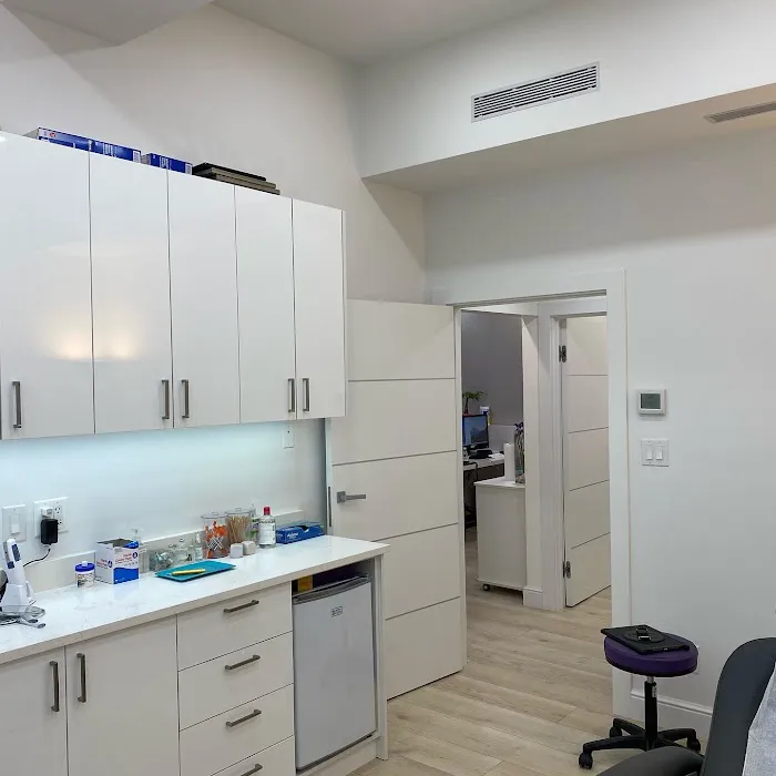 Dermacare Medical PC Yuriy Yagudin MD DO Picture 5