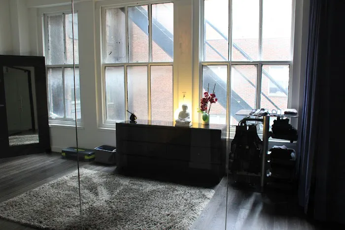 Ildi Pekar Skin Care Picture 3