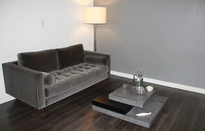 Ildi Pekar Skin Care Picture 5