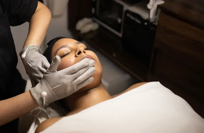 Lace Skin Studio Picture 9