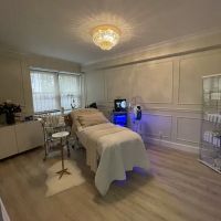 Miranda Sturce Skincare ico