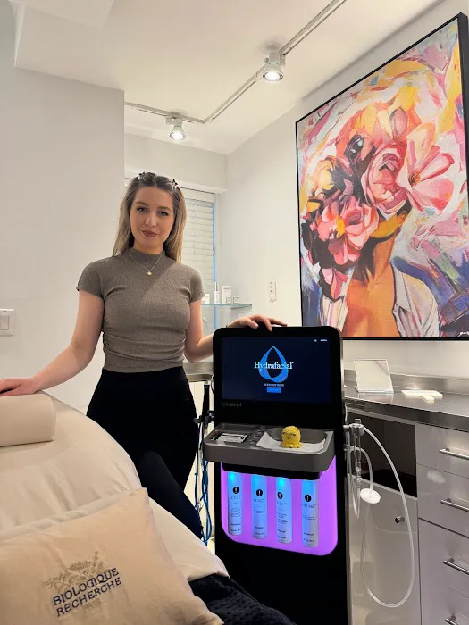 Miranda Sturce Skincare Picture 2