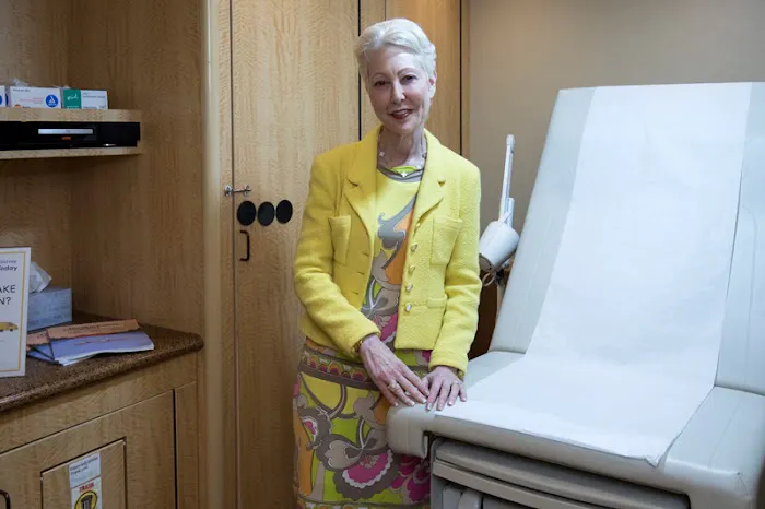 Cosmetique Dermatology, Laser & Plastic Surgery Picture 3