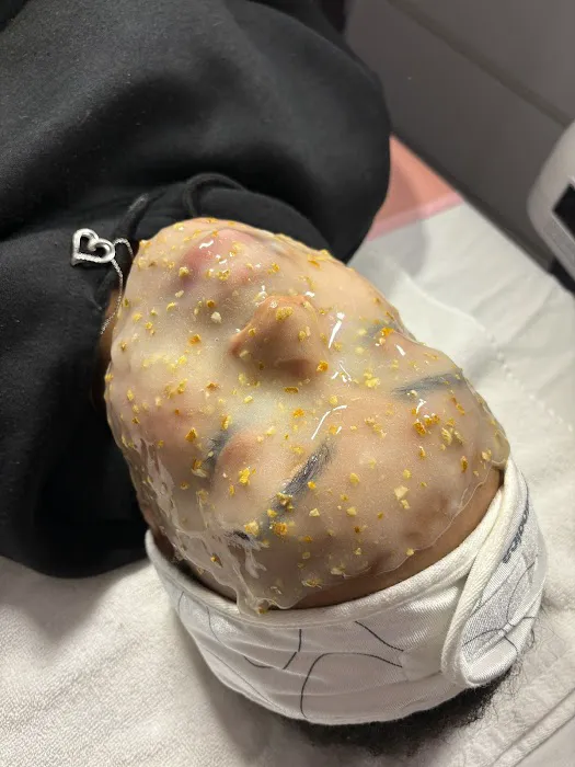 Luxe Skin Bar Picture 2