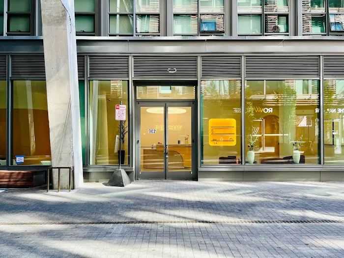 Peachy Shaw Picture 1