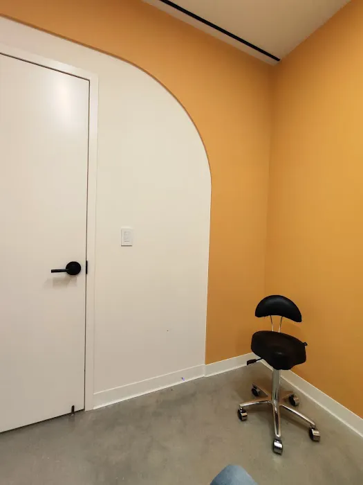 Peachy Shaw Picture 9