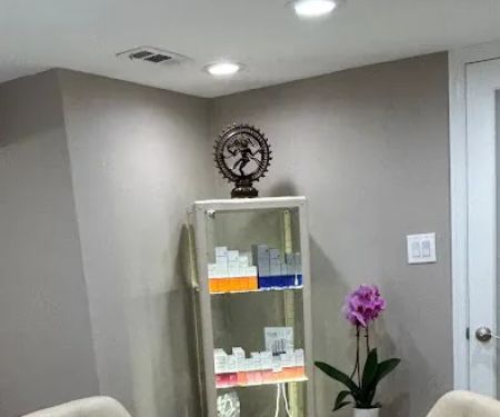 Beauty therapy by Evelyn DC