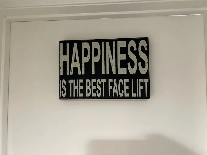 Beauty therapy by Evelyn DC Picture 6