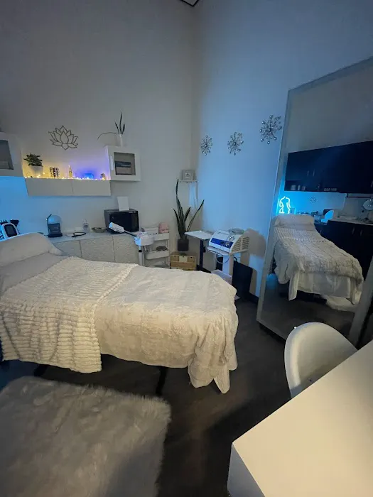 Glow Skinbar Spa NYC Picture 3