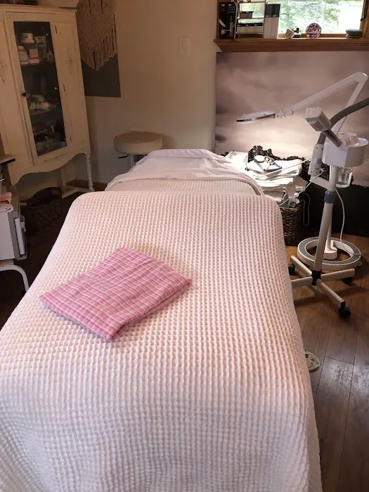 Faces In Thyme Picture 1