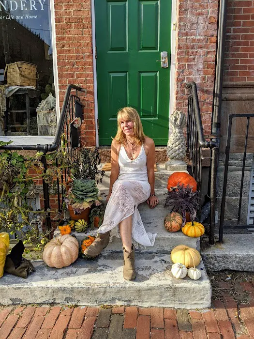 Bare Facts Skin Aesthetics-Facials-Peels-Collagen Induced Therapy-Needling- Electrolysis-Ear Lobe & Helix Piercing. Picture 3