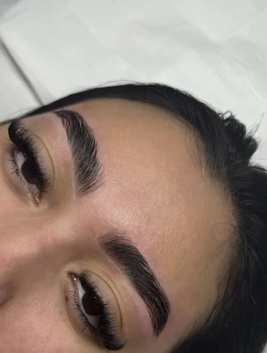 ESSENCE SKNN LLC Picture 1