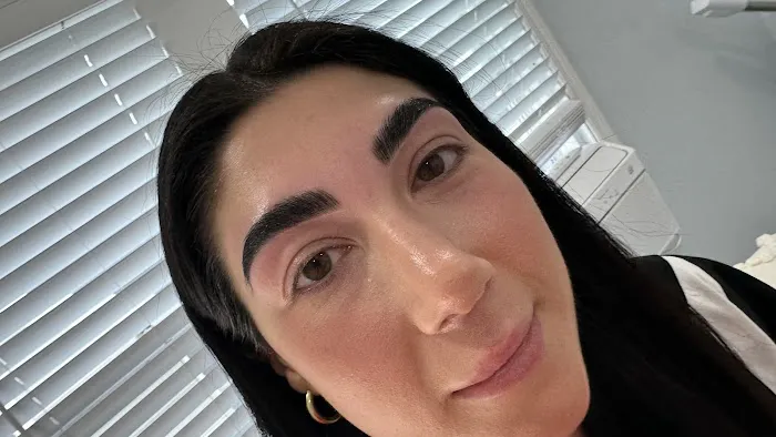 ESSENCE SKNN LLC Picture 3