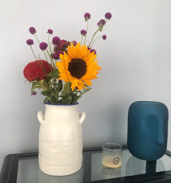 Heart in Hand Studio Picture 6