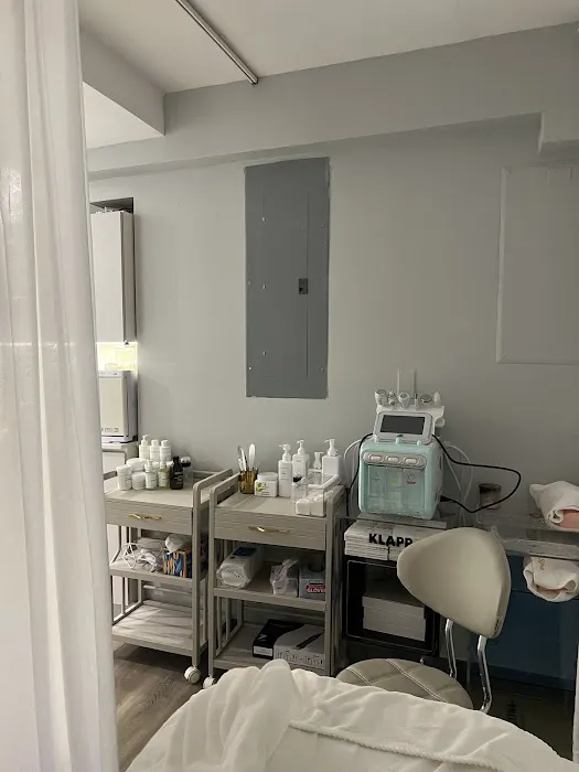 UM Skin Care New York Picture 6