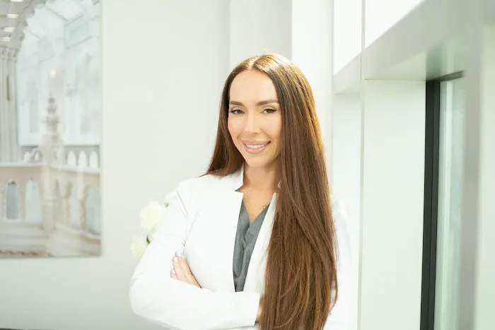 Dyana Raskin Aesthetics Picture 6