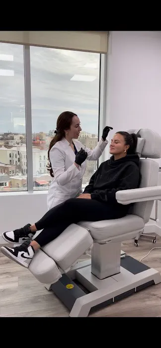 Dyana Raskin Aesthetics Picture 7