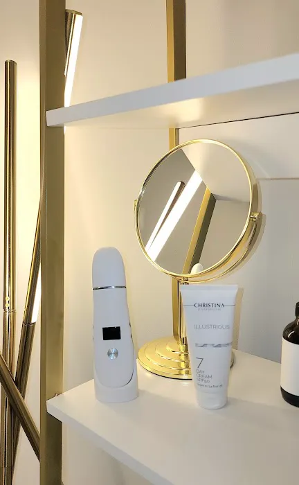 NY Skin Experts in Microneedling TCA CROSS Chemical Peel CO2 Fotona 4D Picture 5