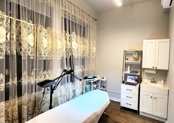 Acne Scar Treatment Center Picture 1