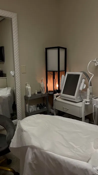 Acne Scar Treatment Center Picture 7