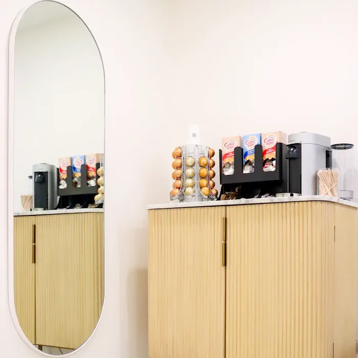 BeautyFix Upper East Side Picture 4