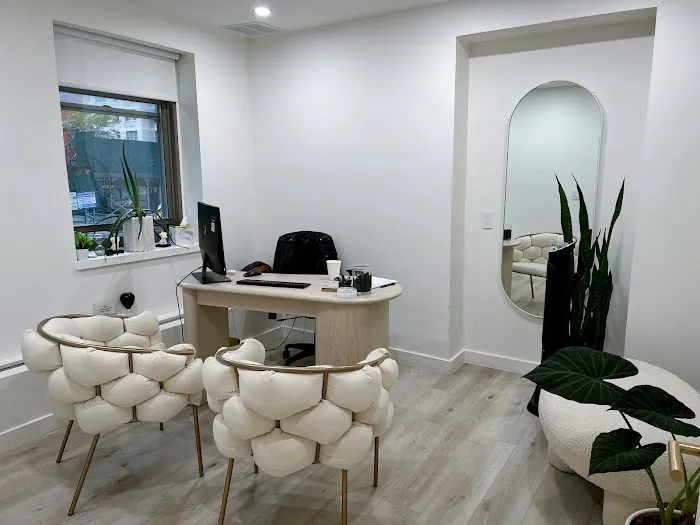 BeautyFix Upper East Side Picture 10