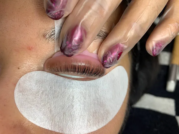 Peach & Fox Picture 9