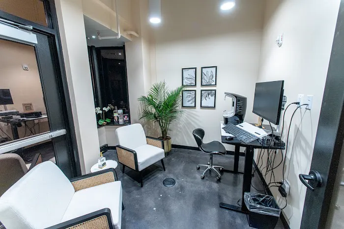 Peel Haus Aesthetics & Plastic Surgery Picture 6