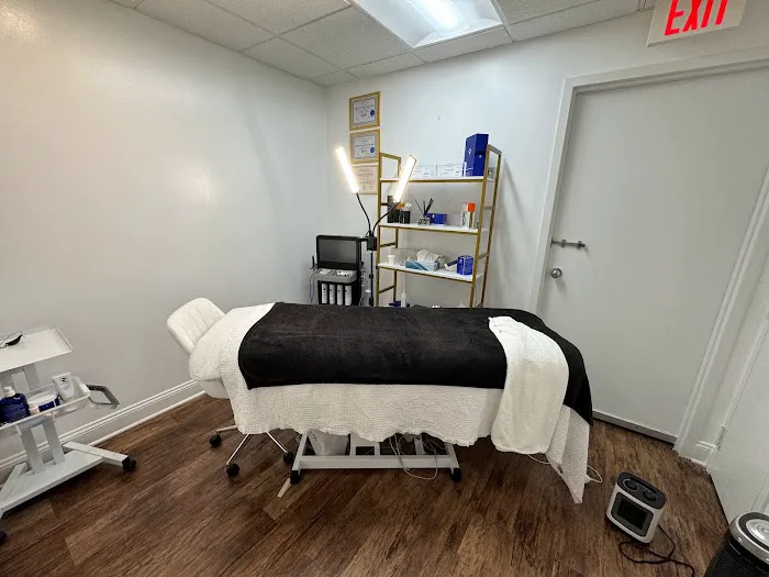 Malak Skincare Picture 1